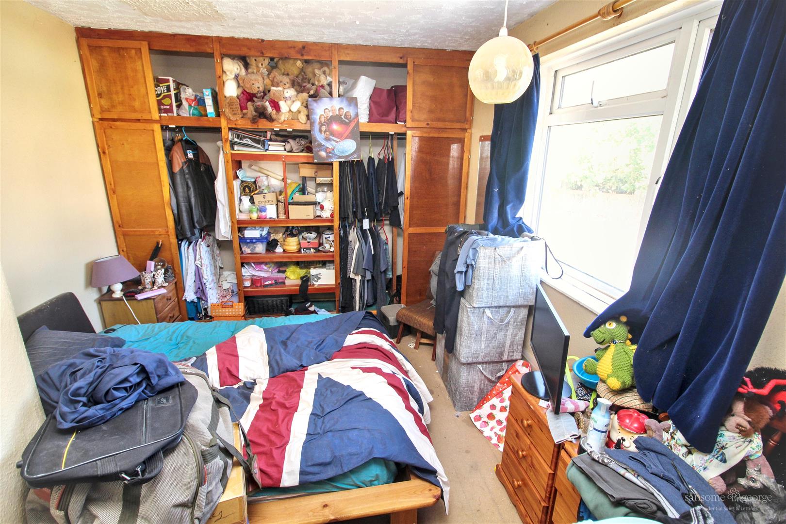 Thicket Road, Tilehurst, Reading